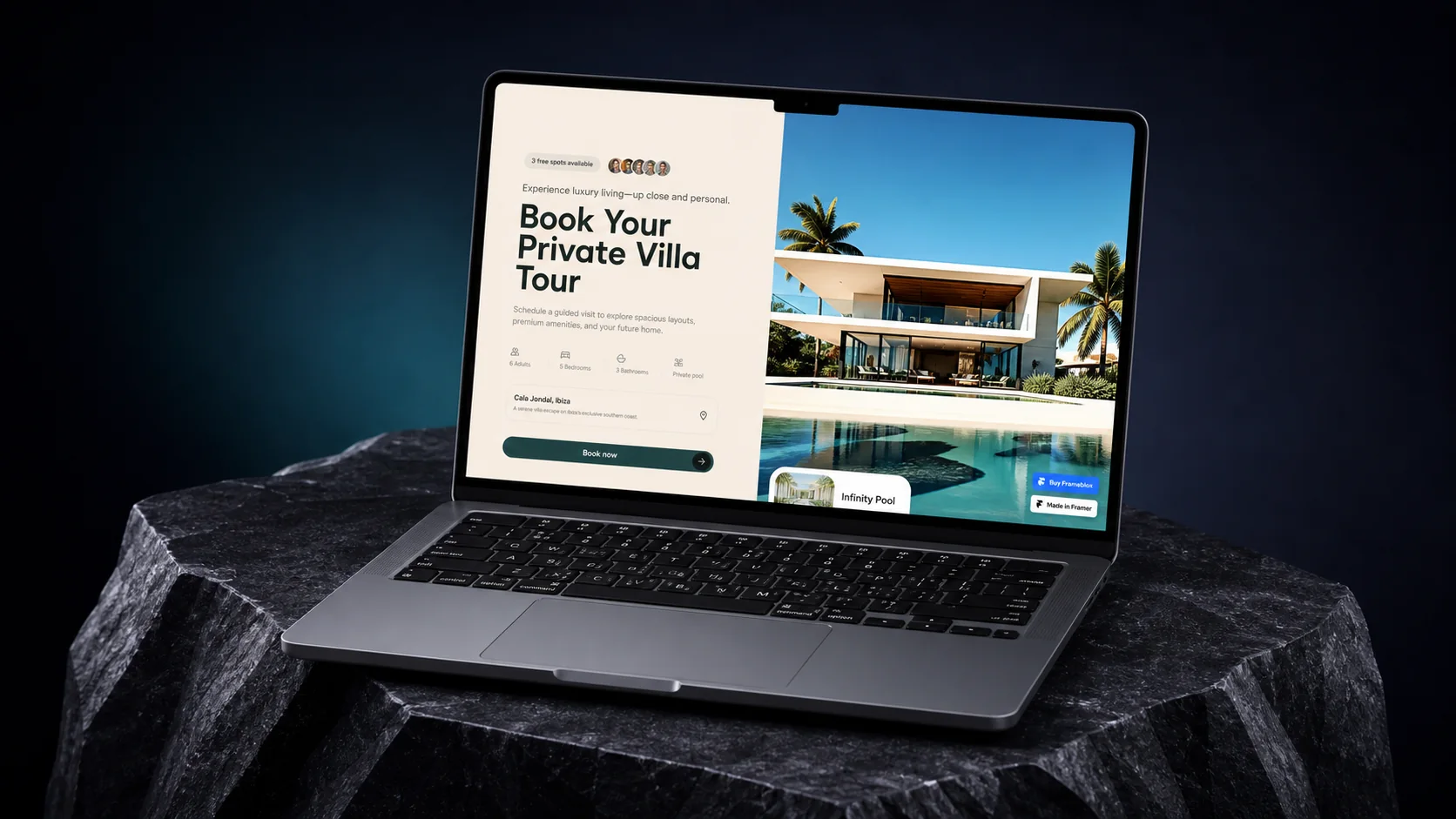 Laptopmockup van een luxe villa boekingswebsite op donkere steen.